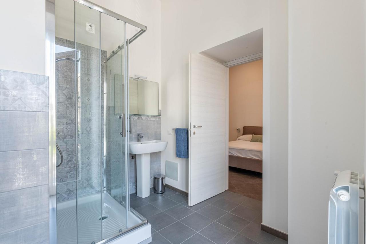 Apartments La Cala By Wonderful Italy Палермо Екстериор снимка