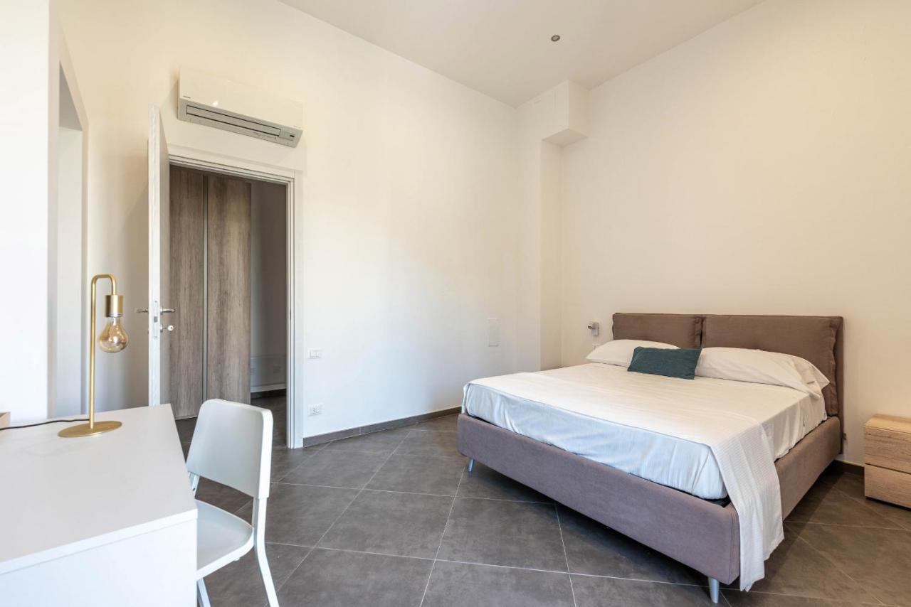 Apartments La Cala By Wonderful Italy Палермо Екстериор снимка