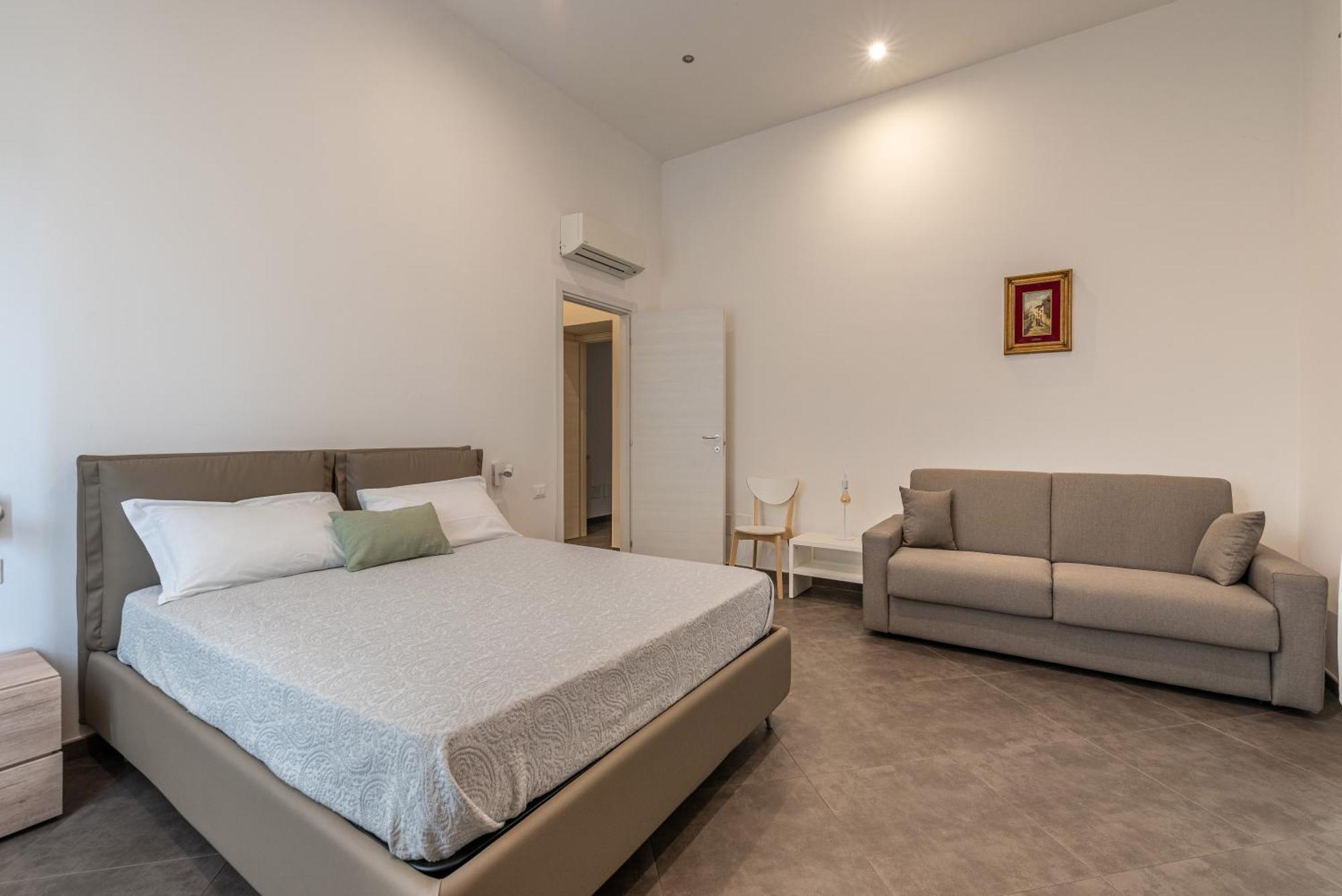 Apartments La Cala By Wonderful Italy Палермо Екстериор снимка
